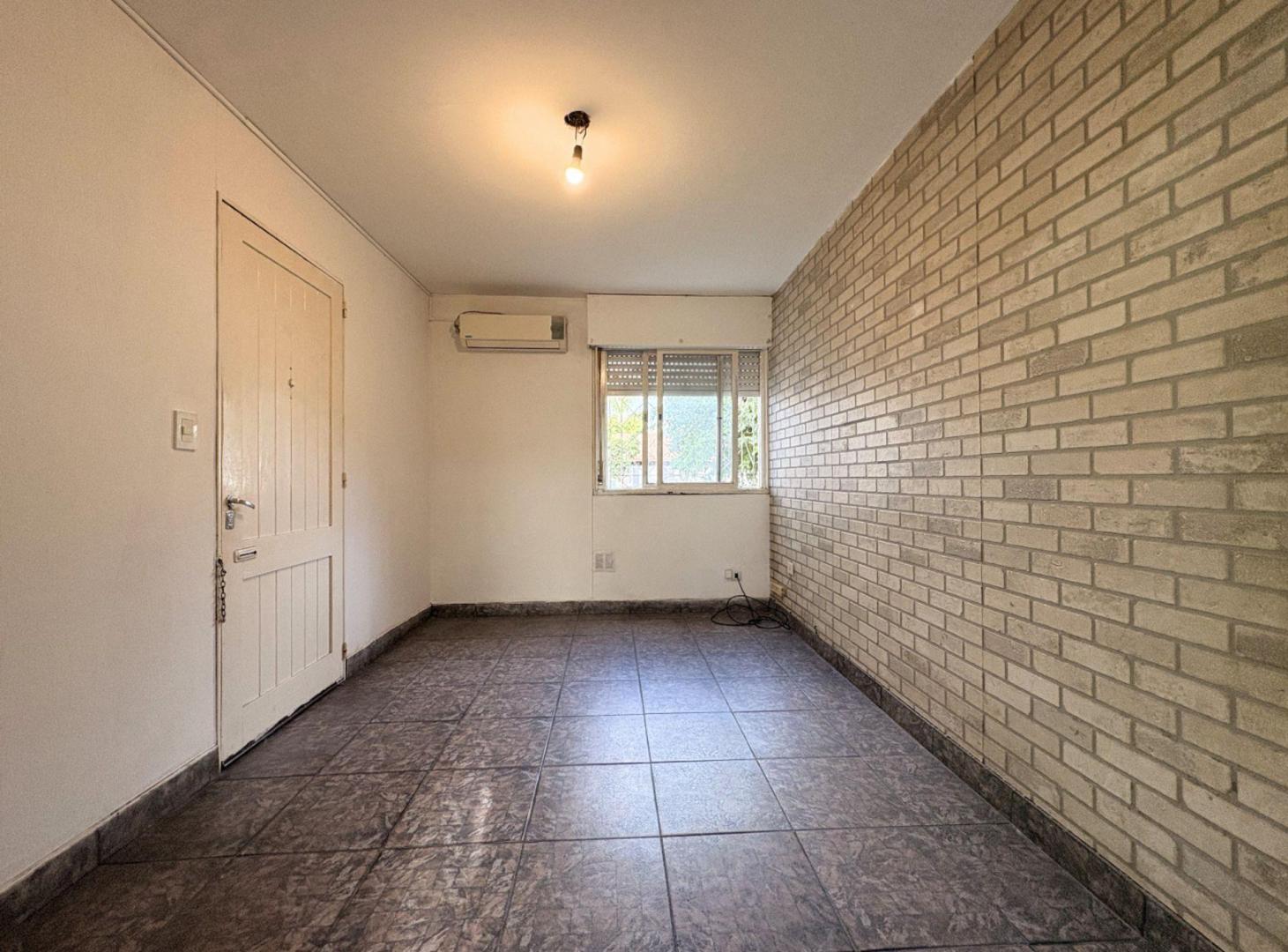 Venta Departamento 3ambientes en Lomas del Mirador