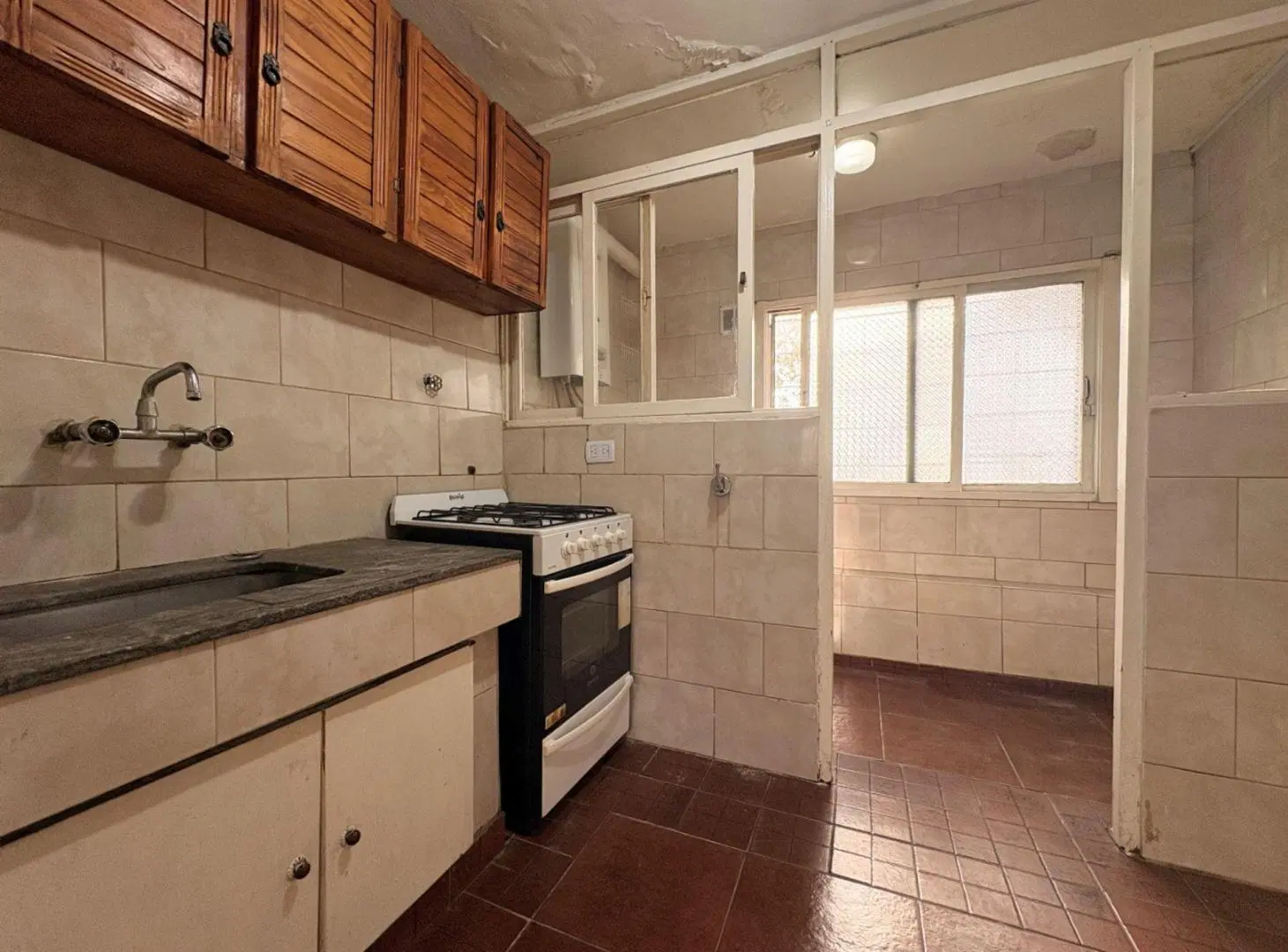 Venta Departamento 3ambientes en Lomas del Mirador 2