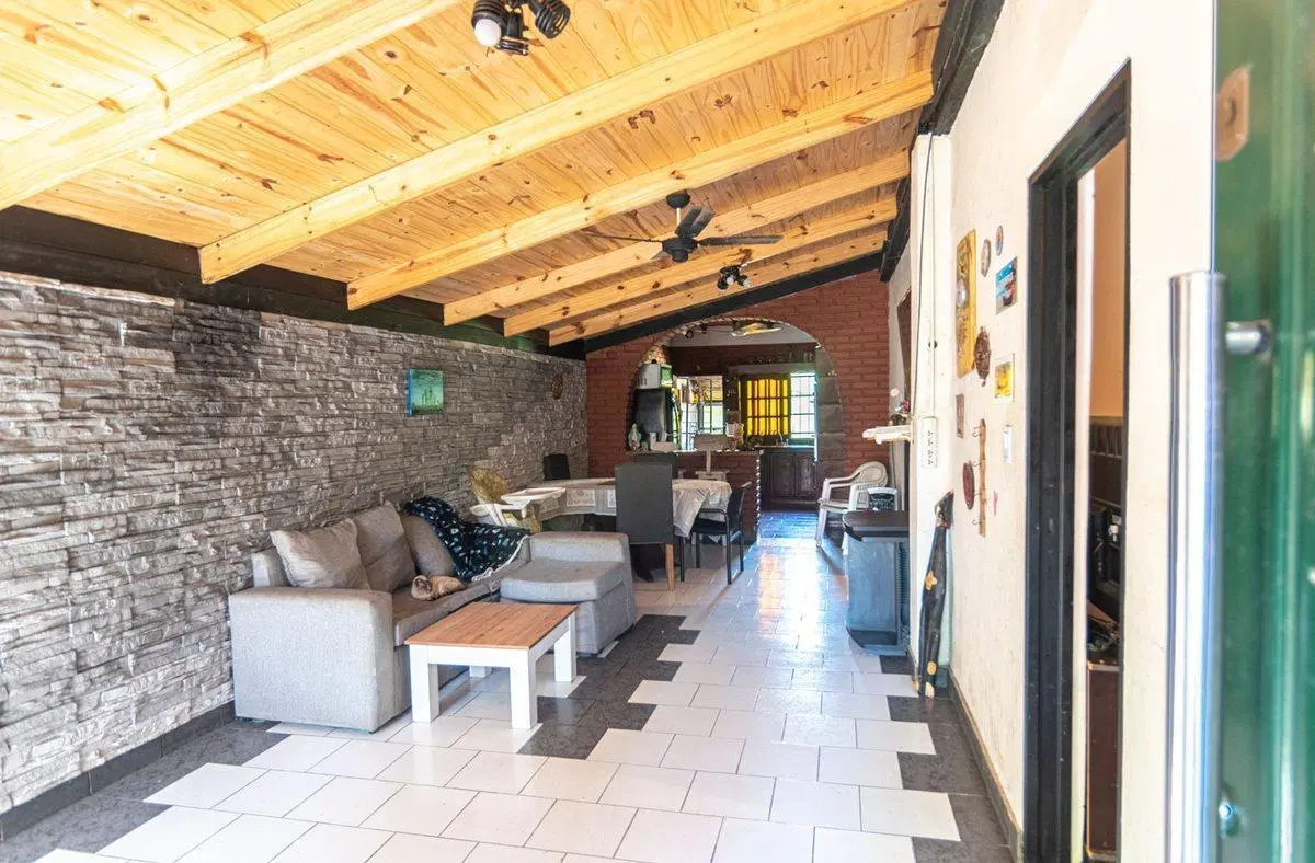 OPORTUNIDAD. CASA 3 AMB + MONO EN BLOCK. FLORIDA 4