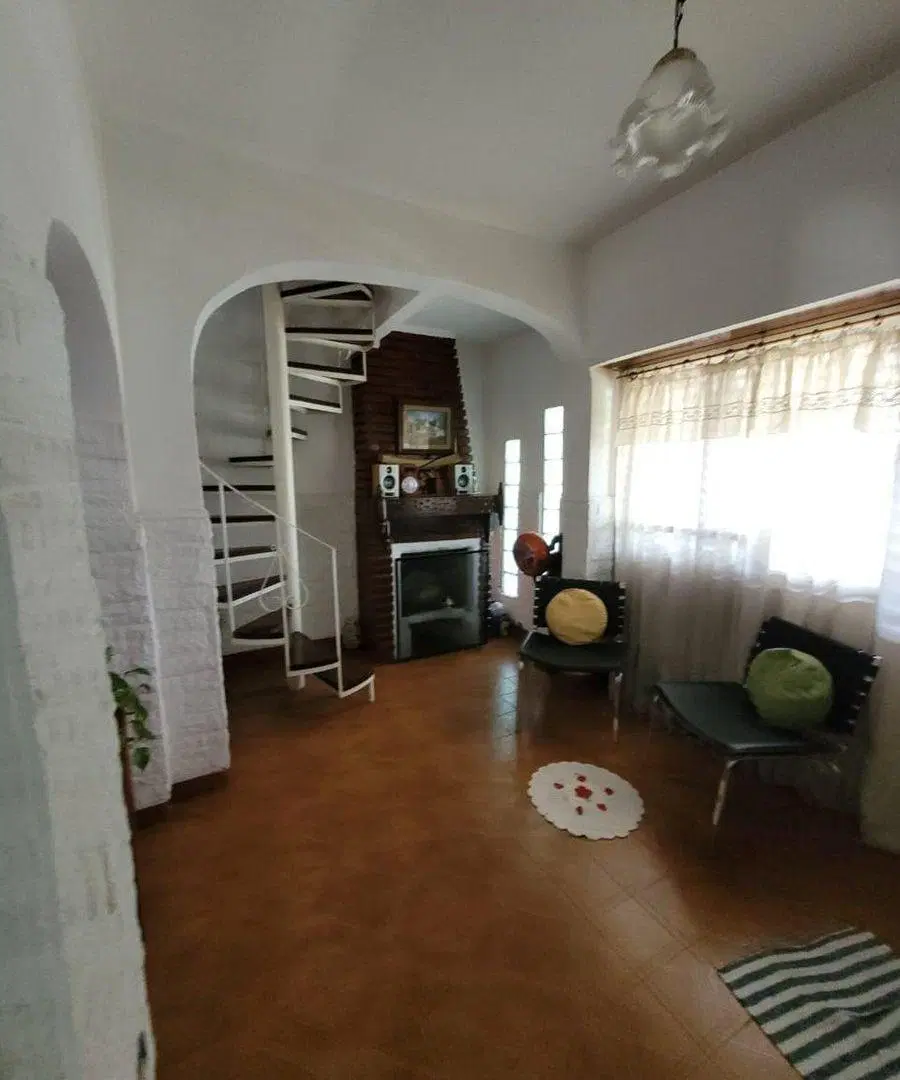 Venta Casa 6 ambientes en Lomas de Zamora 5