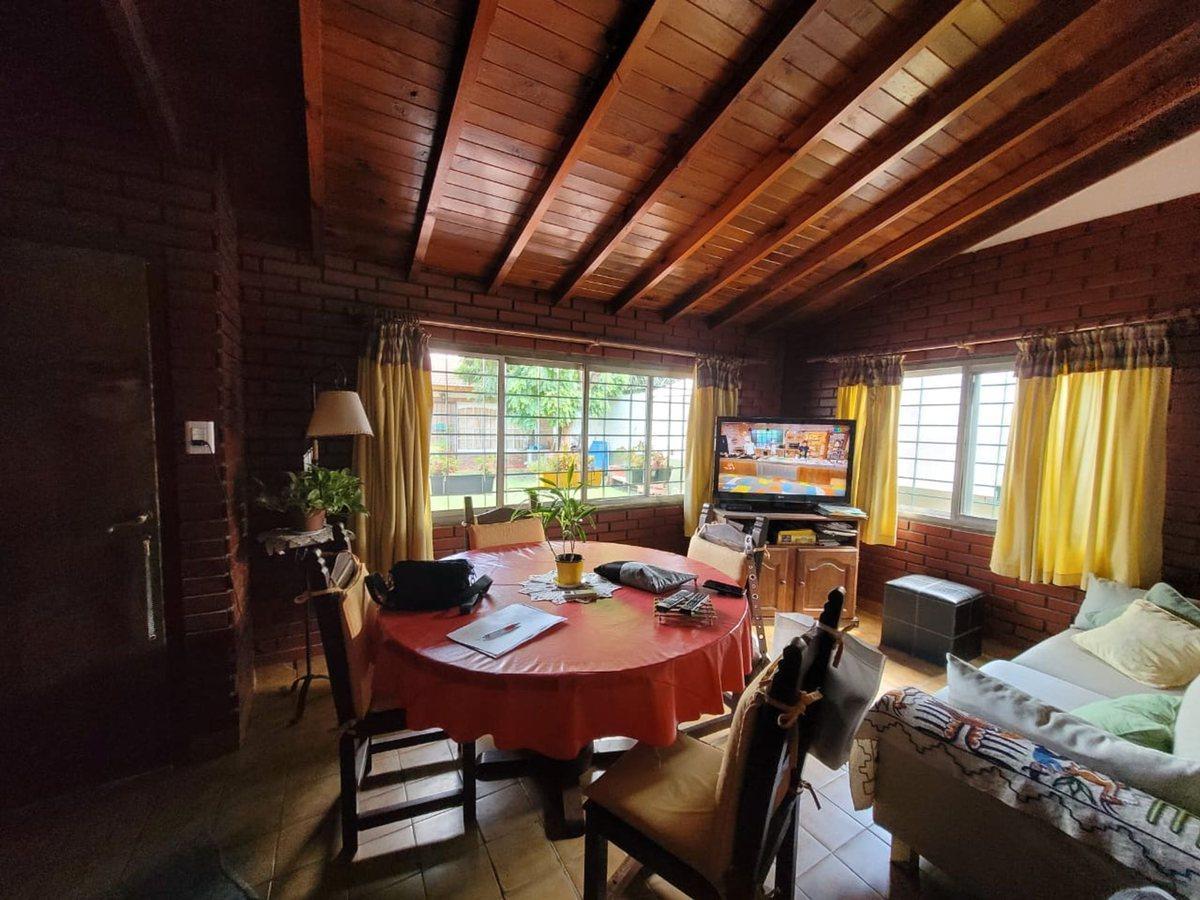 Venta Casa 6 ambientes en Lomas de Zamora