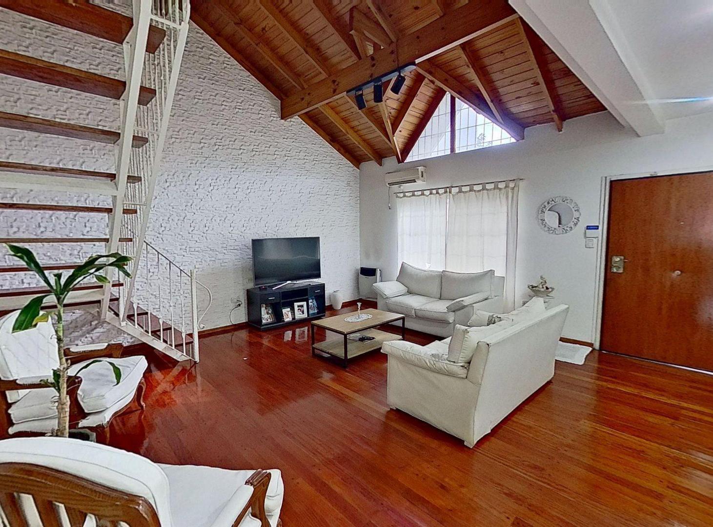 CASA PARQUE PILETA VENTA CASEROS Apto CREDITO