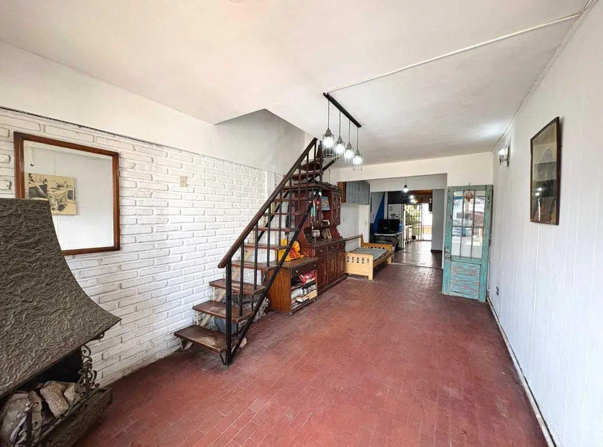 VENTA DUPLEX 3 AMB. CON PATIO Y COCHERA - CASTELAR 5