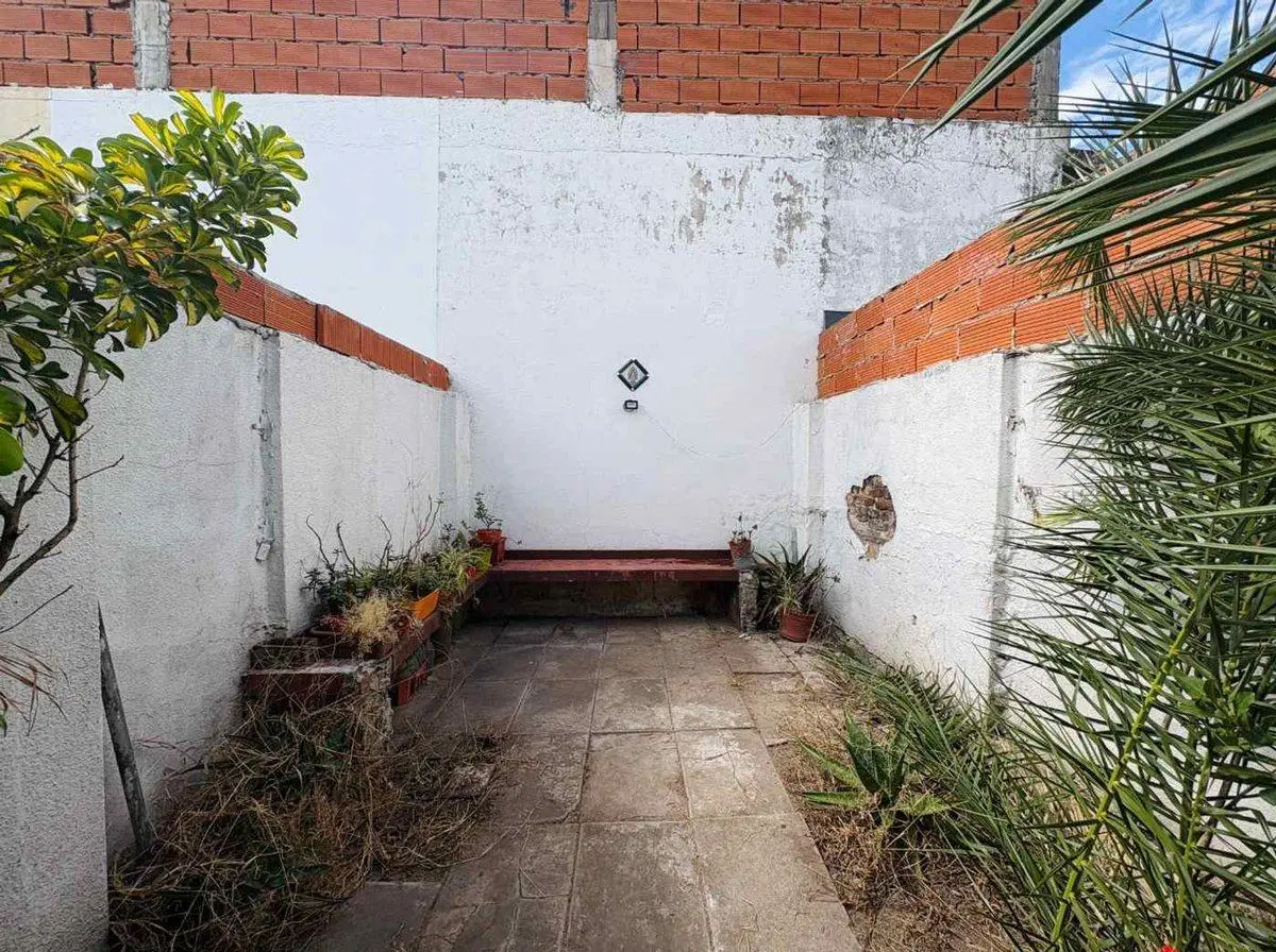 VENTA DUPLEX 3 AMB. CON PATIO Y COCHERA - CASTELAR 4