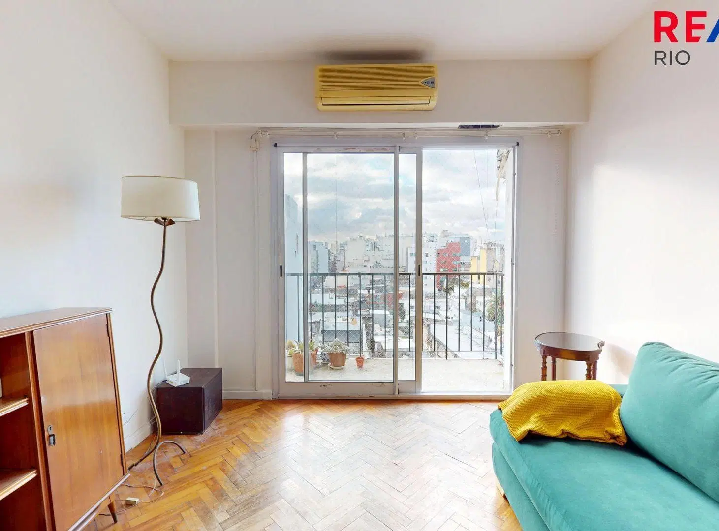 VENTA DPTO 3 AMB C/BALCON MUY LUMINOSO -CABALLITO- 2