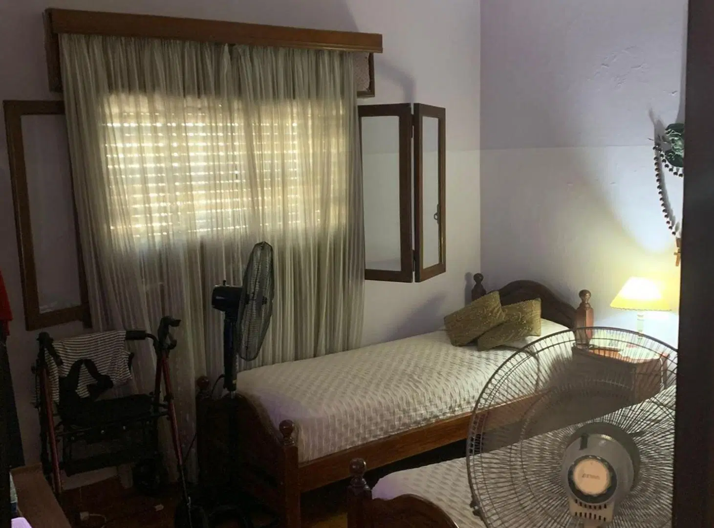 CASA MULTIFAMILIAR O GRAN LOTE EN CASTELAR N 3