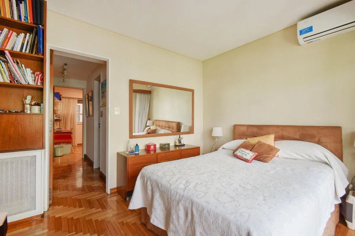Venta Dpto. 4 amb. Balcón/Bau. Apto Cred. Recoleta 5