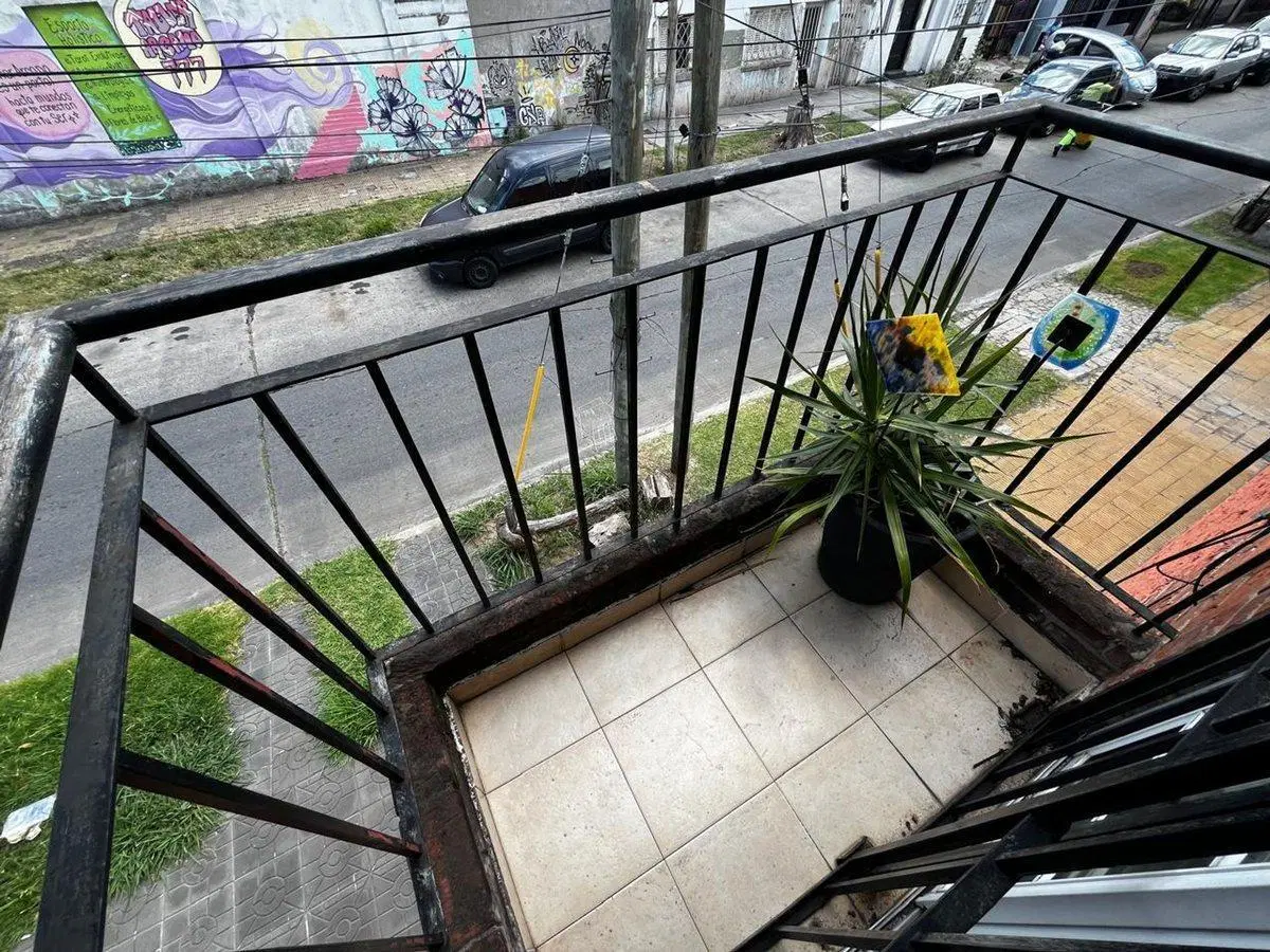 Dúplex 4 ambientes en venta - Caseros - Patio 8