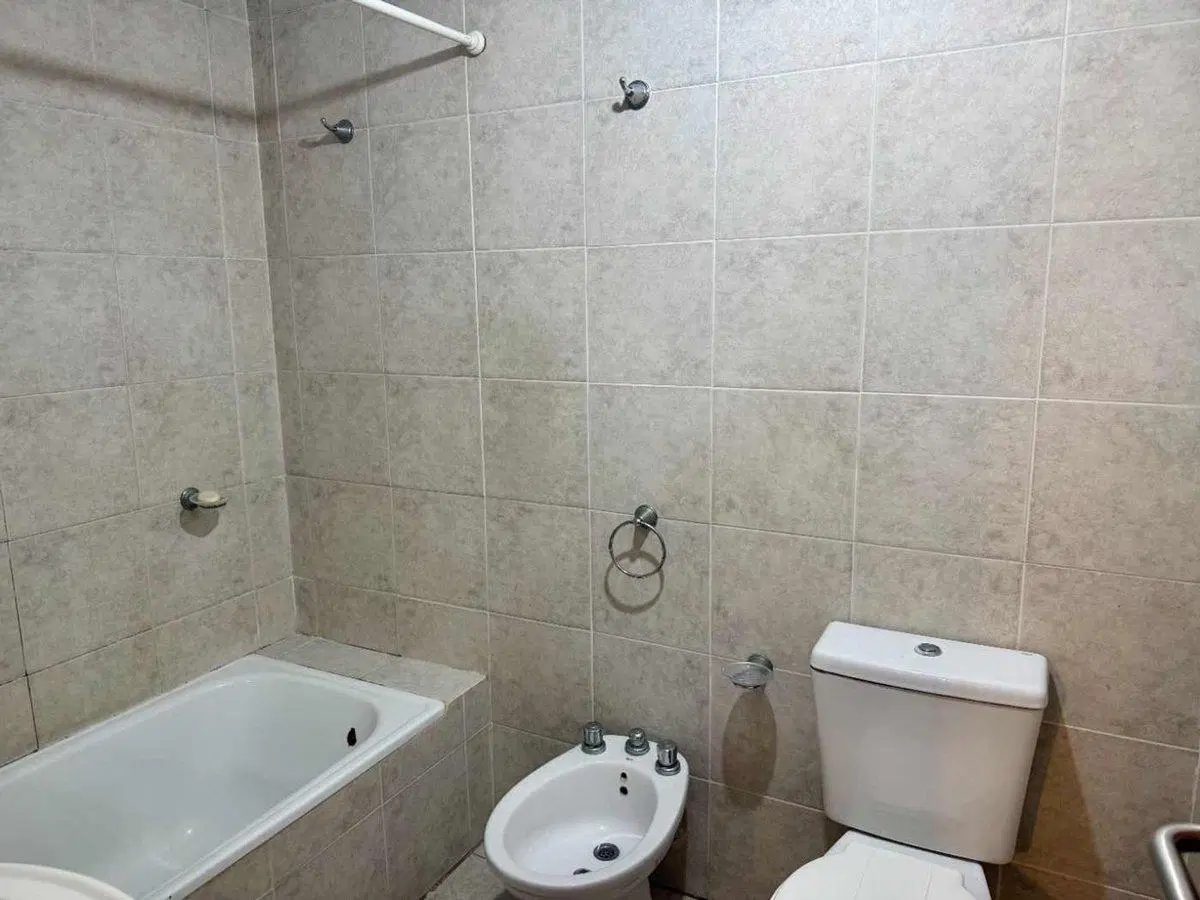 Departamento en venta- 2 AMBIENTES- La Plata 2