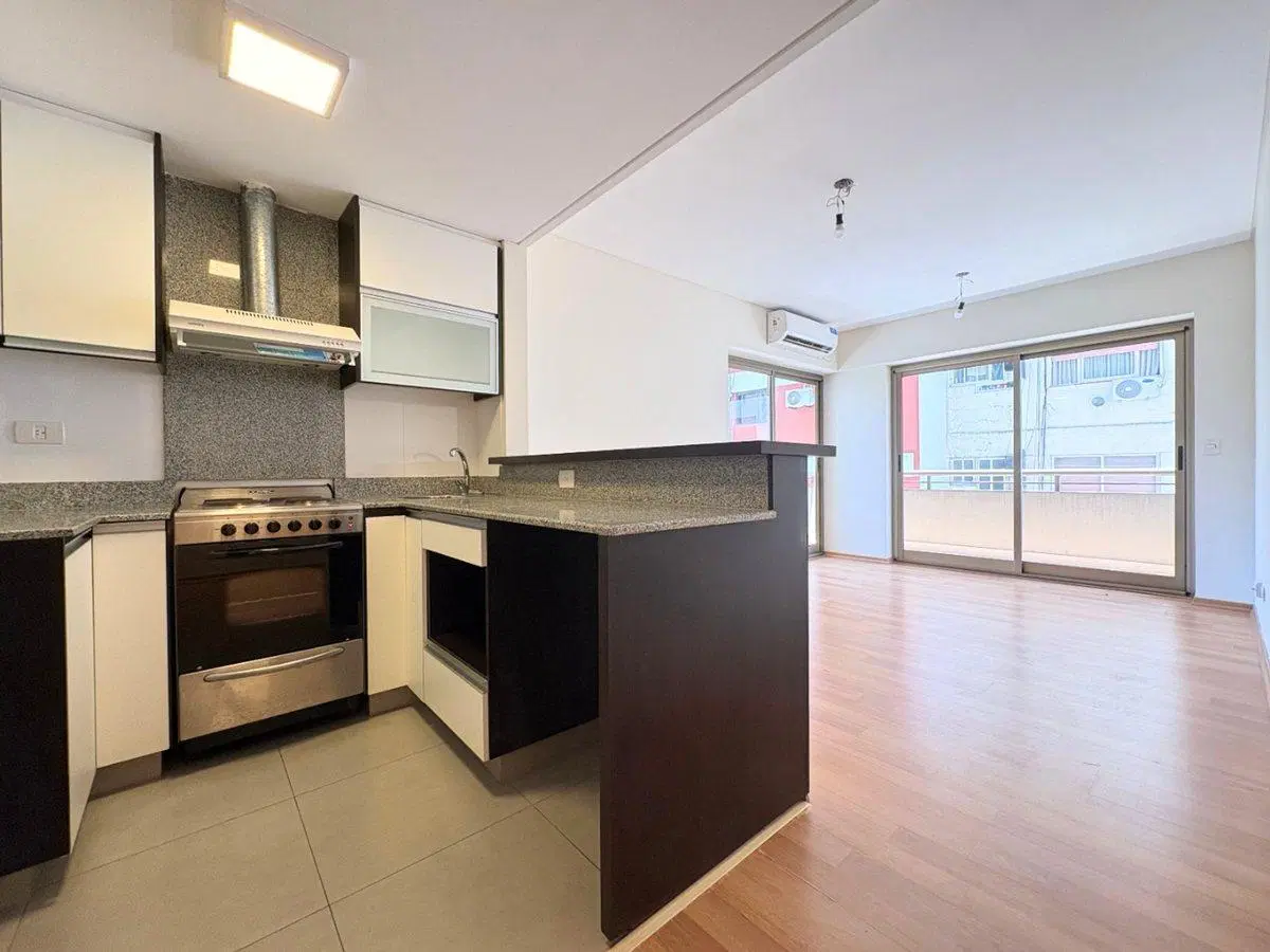 VENTA DEPTO 2 AMB C/COCHERA TOILETTE CABALLITO 5