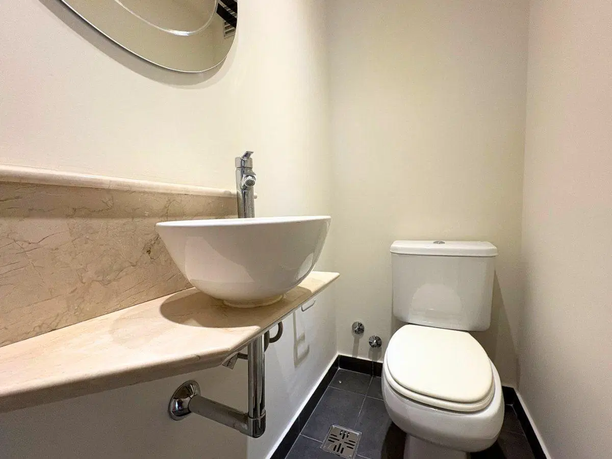 VENTA DEPTO 2 AMB C/COCHERA TOILETTE CABALLITO 8