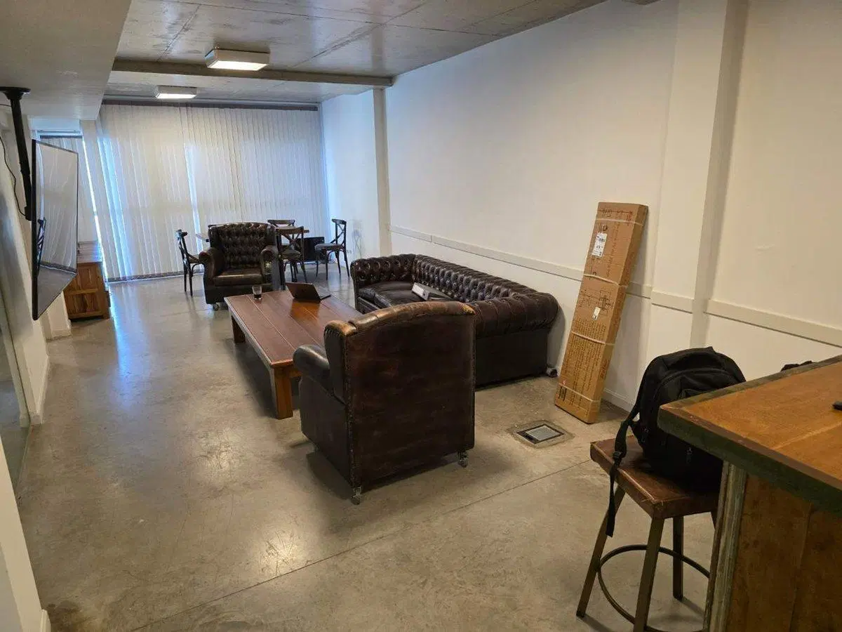 VENTA OFICINA IDEAL INVERSOR, CON RENTA 11% ANUAL 5