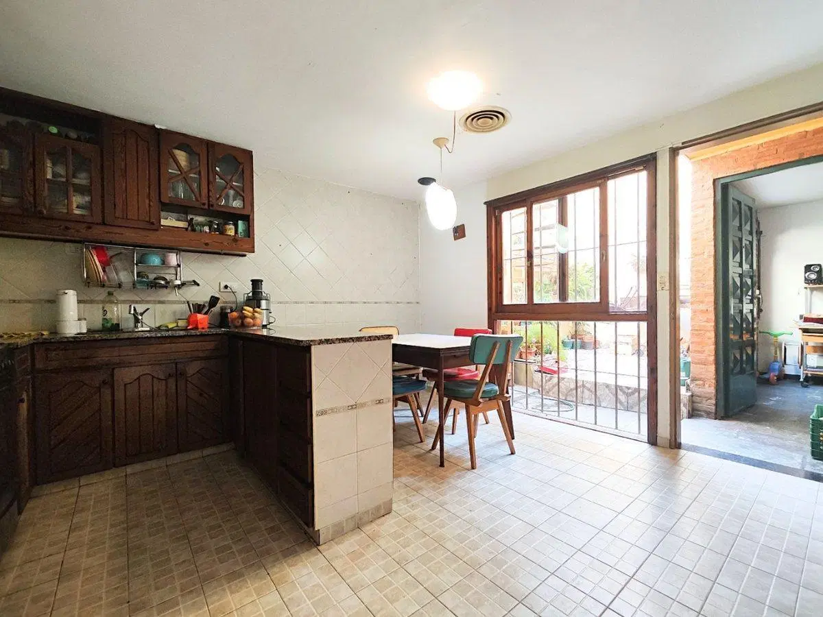 VENTA Casa de 5 amb c/patio Vicente López 5
