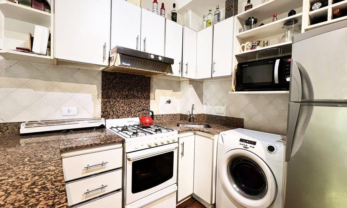 Foto de VENTA 2 amb en Dúplex con Cochera y Balcón Florida, imagen 5