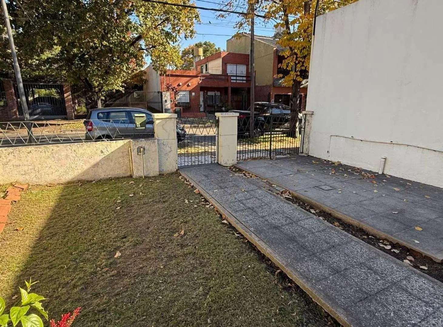 Venta casa lote propio 3 amb a reciclar Ballester 3