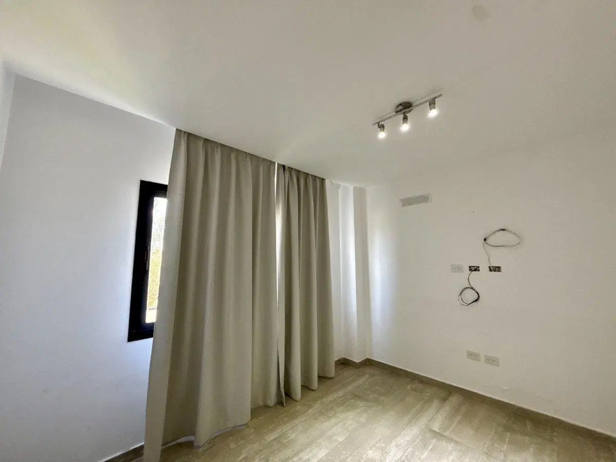 VENTA CASA 8 AMBIENTES LAGOS DE SAN ELISEO 8