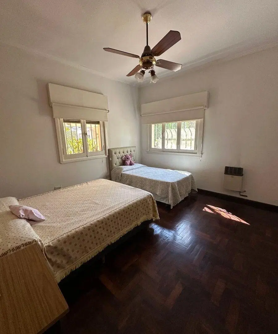 VENTA CASA QUINTA CON PILETA 4 AMB, GRAND BOURG 4