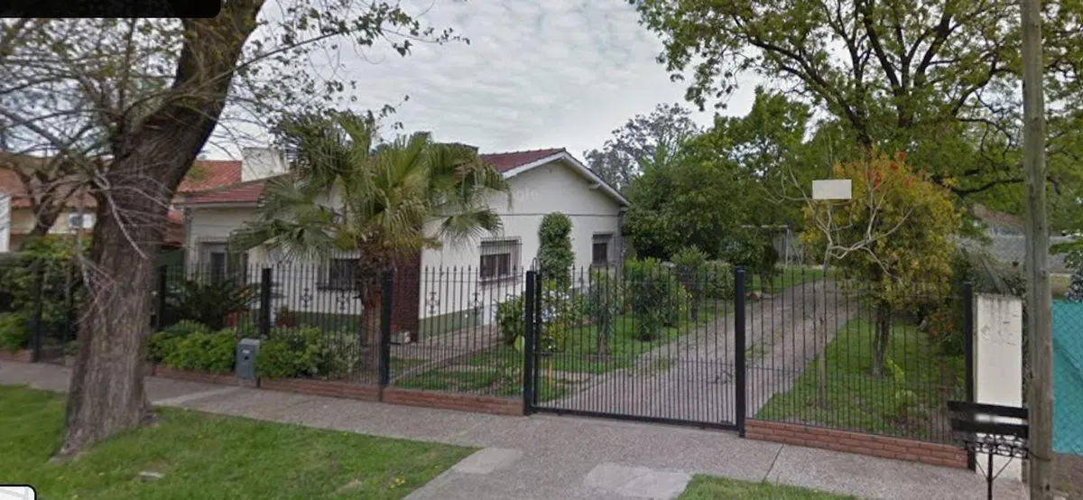 VENTA CASA QUINTA CON PILETA 4 AMB, GRAND BOURG 2