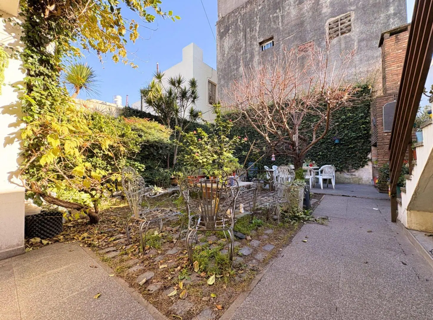 VENTA CASA 4 AMB EN FLORES CON COCHERA Y JARDIN 8