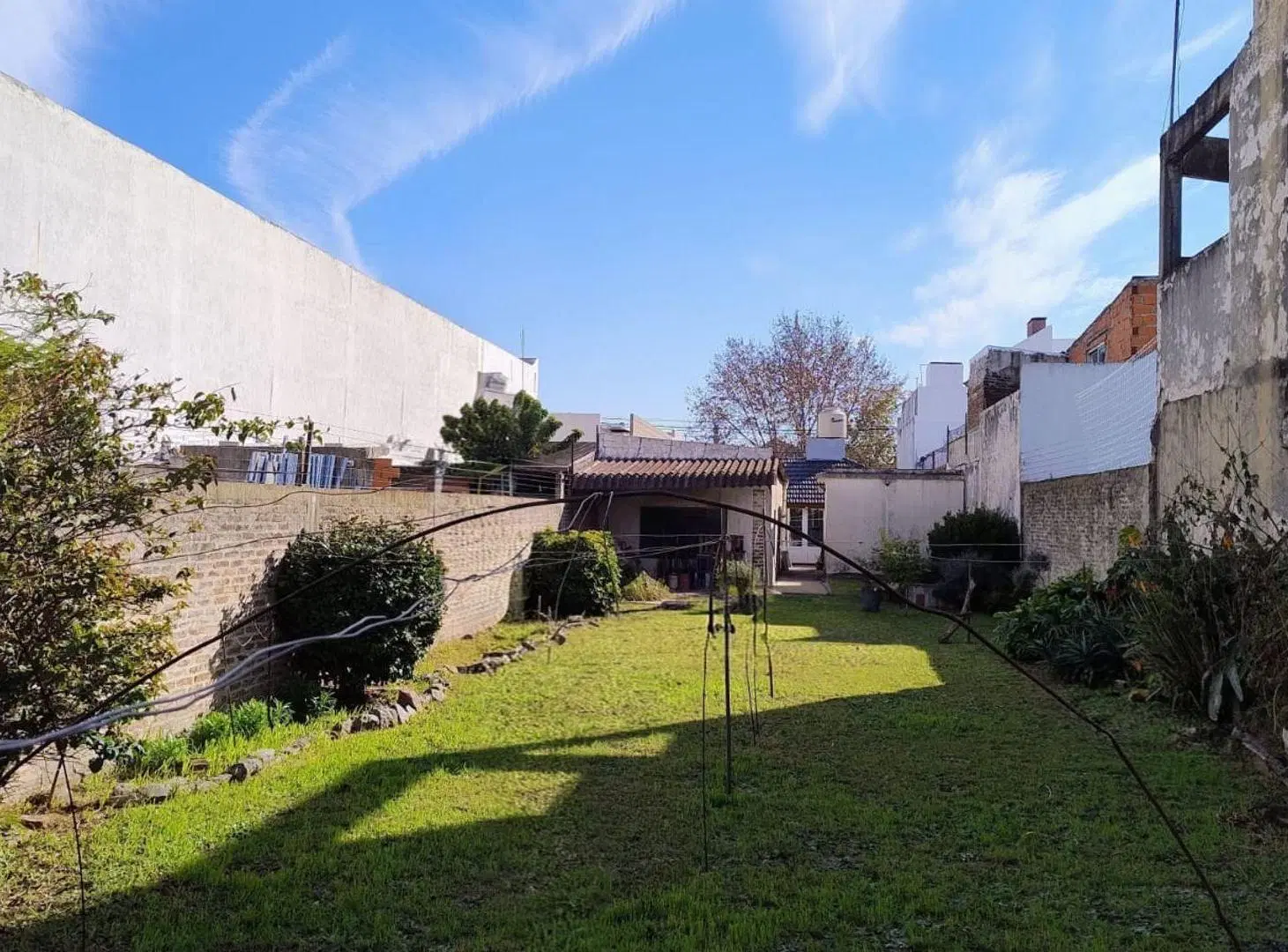 TERRENO EN VENTA RAMOS MEJÍA Bs. As. GALPÓN. 8