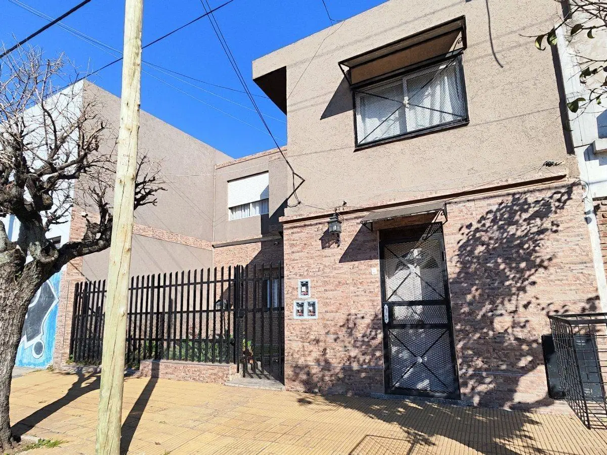 Casa Multifamiliar 6 amb en venta - Ciudadela 5
