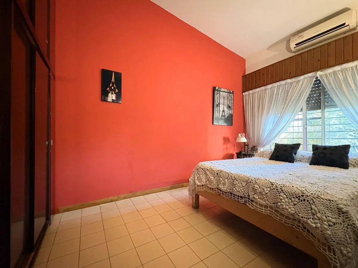 Casa 3 Amb en venta en Hurlingham c/Jardin y Depto 8