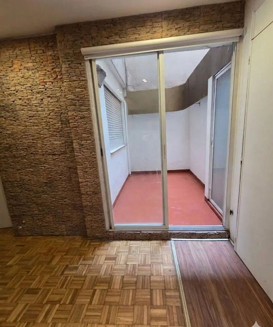Venta dpto 2 ambientes con patio Caballito 3