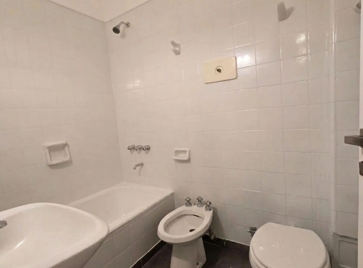 Venta dpto 2 ambientes con patio Caballito 2
