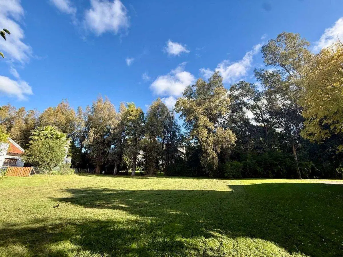 LOTE CON ESCRITURA- EL PARAÍSO COUNTRY CLUB 3