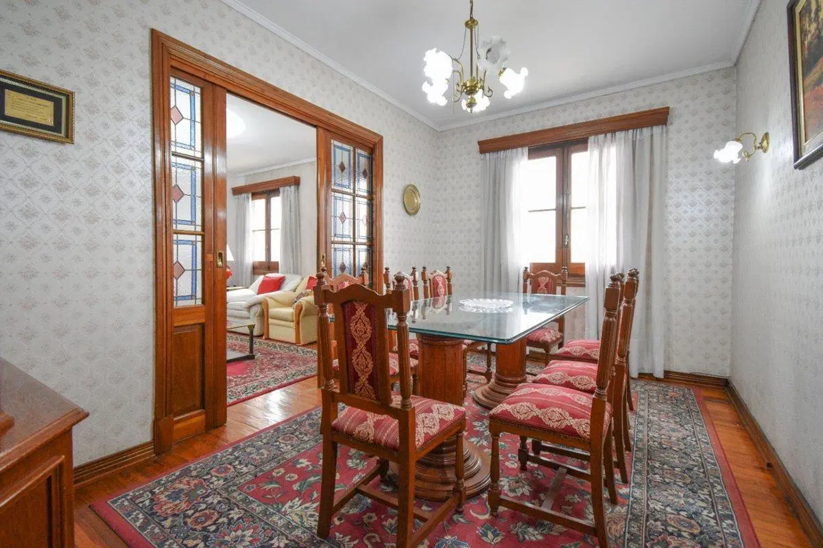 Venta DPTO Semipiso 6 ambientes en Monserrat 5