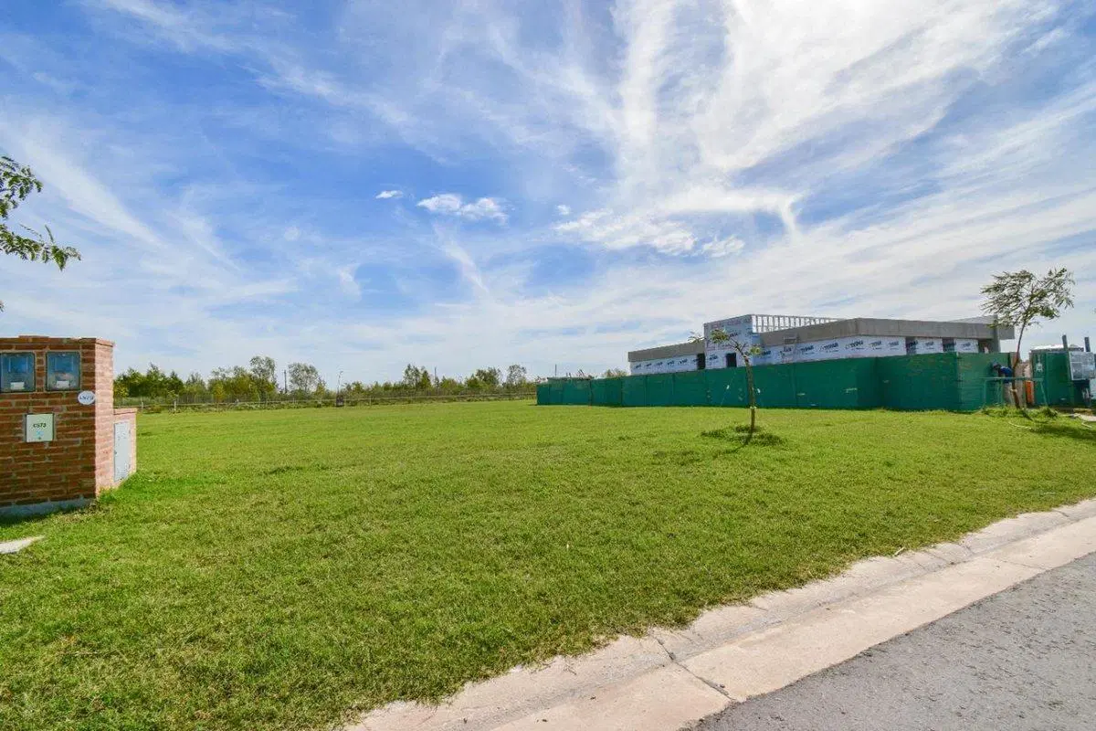 Lote en Venta en Puerto del Lago, Amarras, Escobar 8