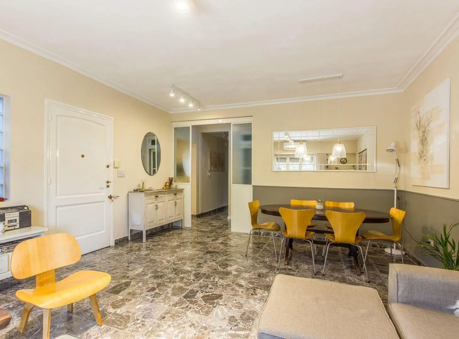 VENTA CASA LOTE PROPIO 3 AMB C/ PATIO EN MARTINEZ 2