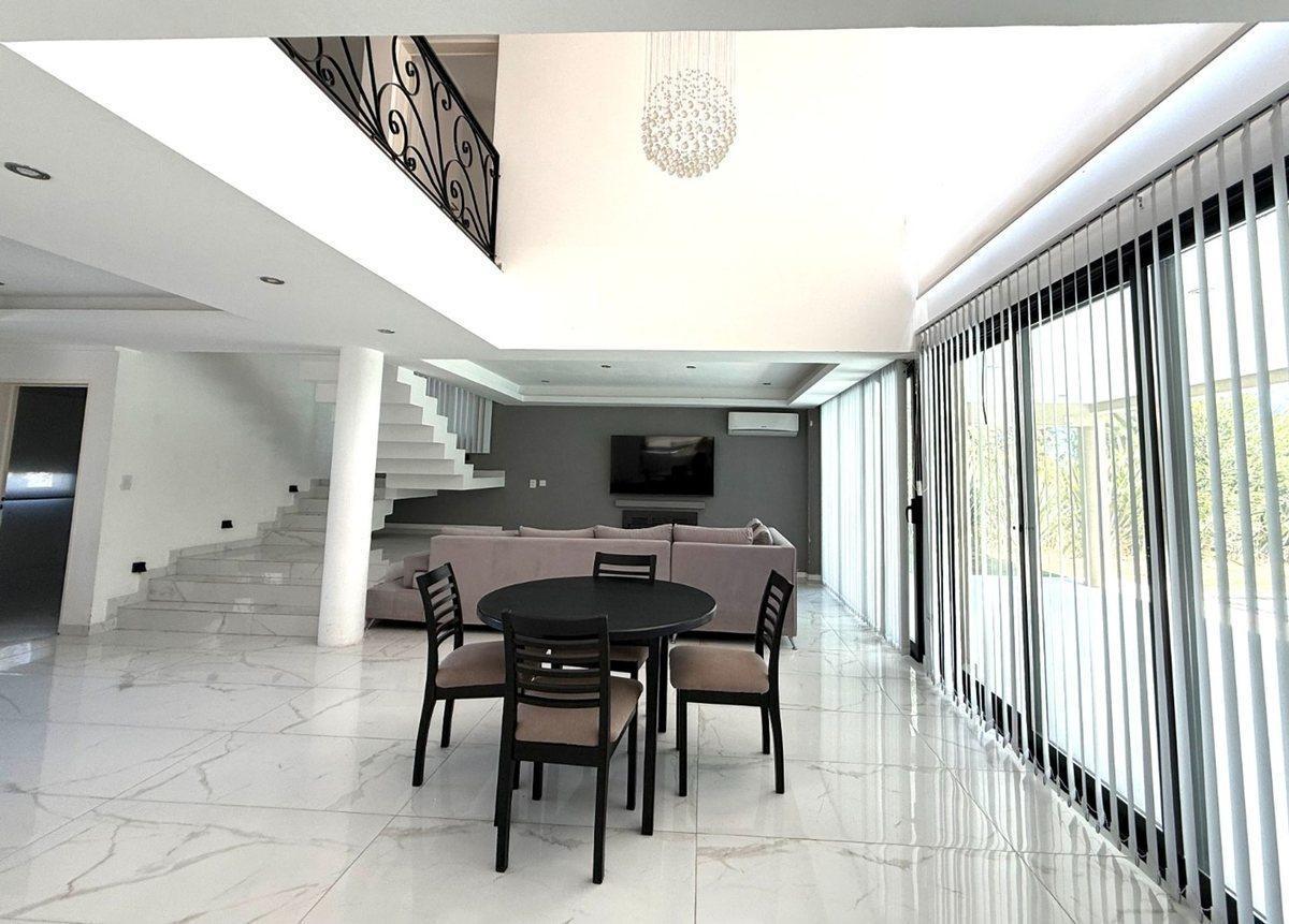 Foto de VENTA CASA 8 AMBIENTES LAGOS DE SAN ELISEO, imagen 5