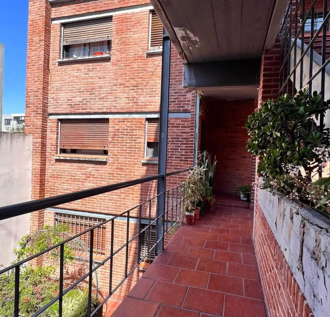 Venta depto 3 amb 3 cocheras San Isidro 3