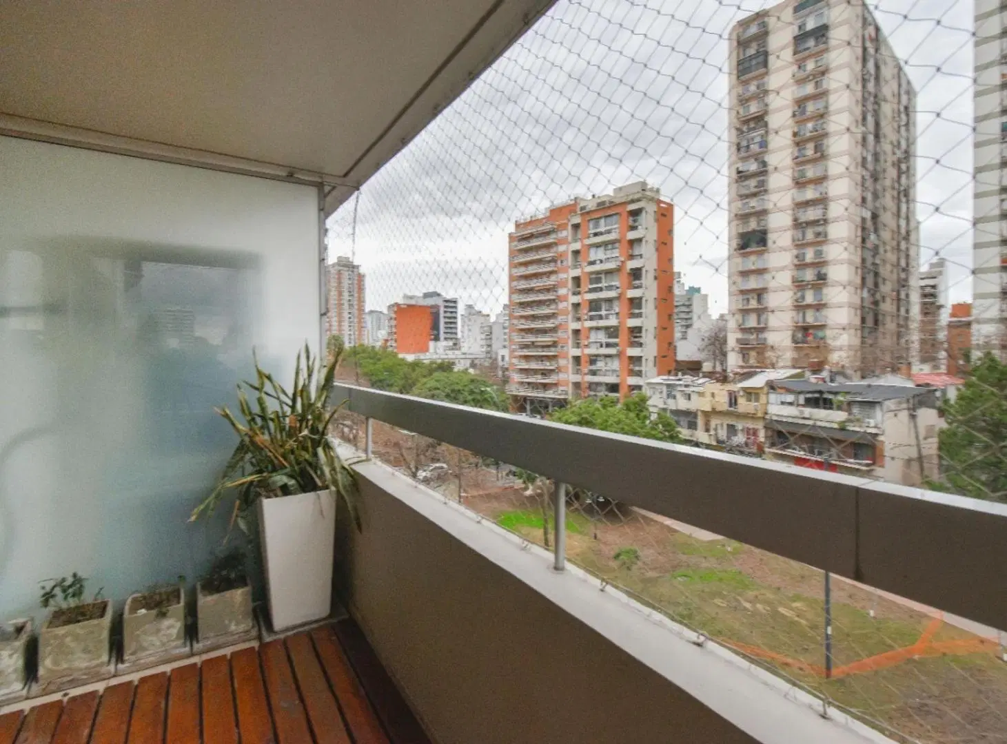 Alquiler Dto. 5 amb. con cochera Full Amenities 2