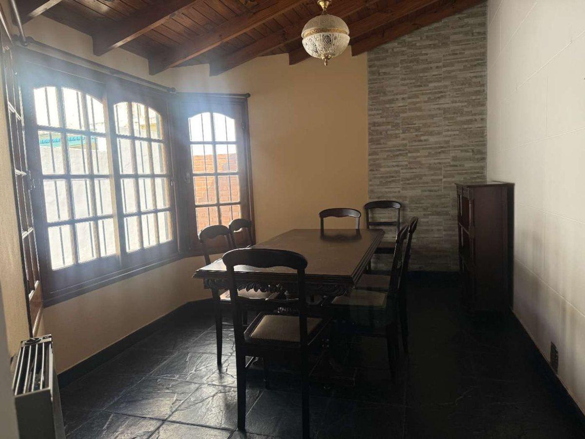 Foto de VENTA CASA 5AMB JARDIN/QUINCHO/COCHERA A/C V.LOPEZ, imagen 1