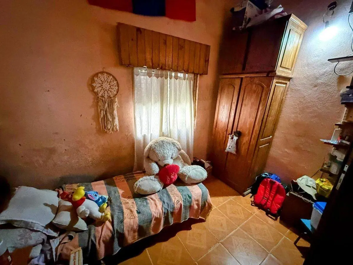 VENTA CASA 4 AMBIENTES; MORON, BUENOS AIRES 5