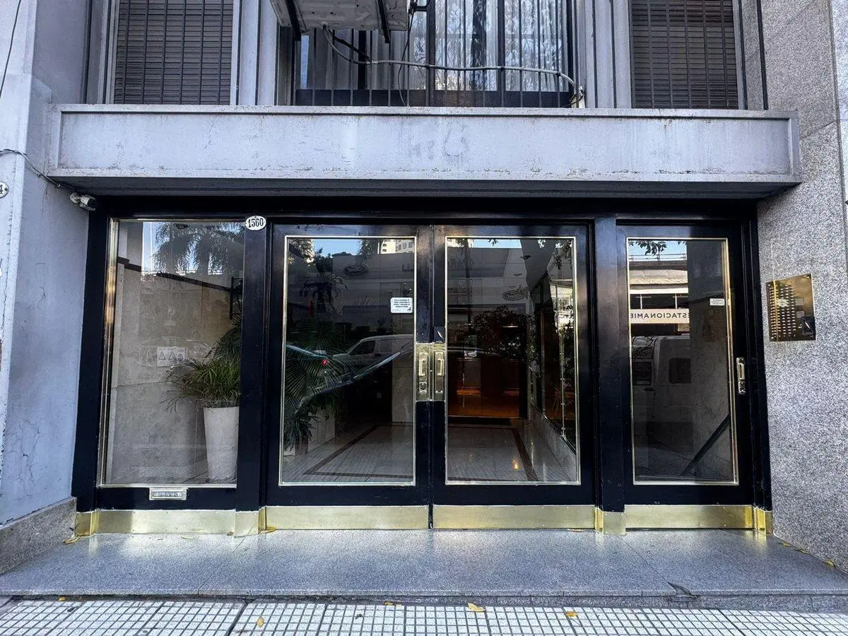 VENTA DEPARTAMENTO 3 AMBIENTES CON PATIO - RETIRO 2