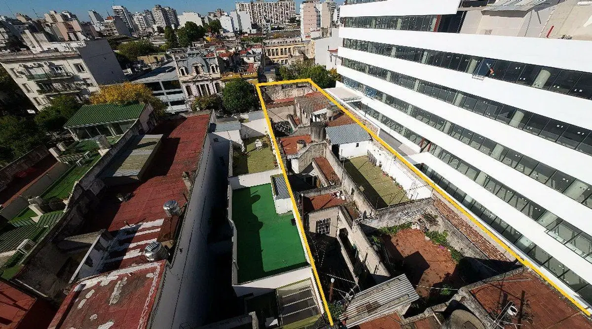 LOTE AV. INDEPENDENCIA 2900 - 323m² - GRAN FOT 8
