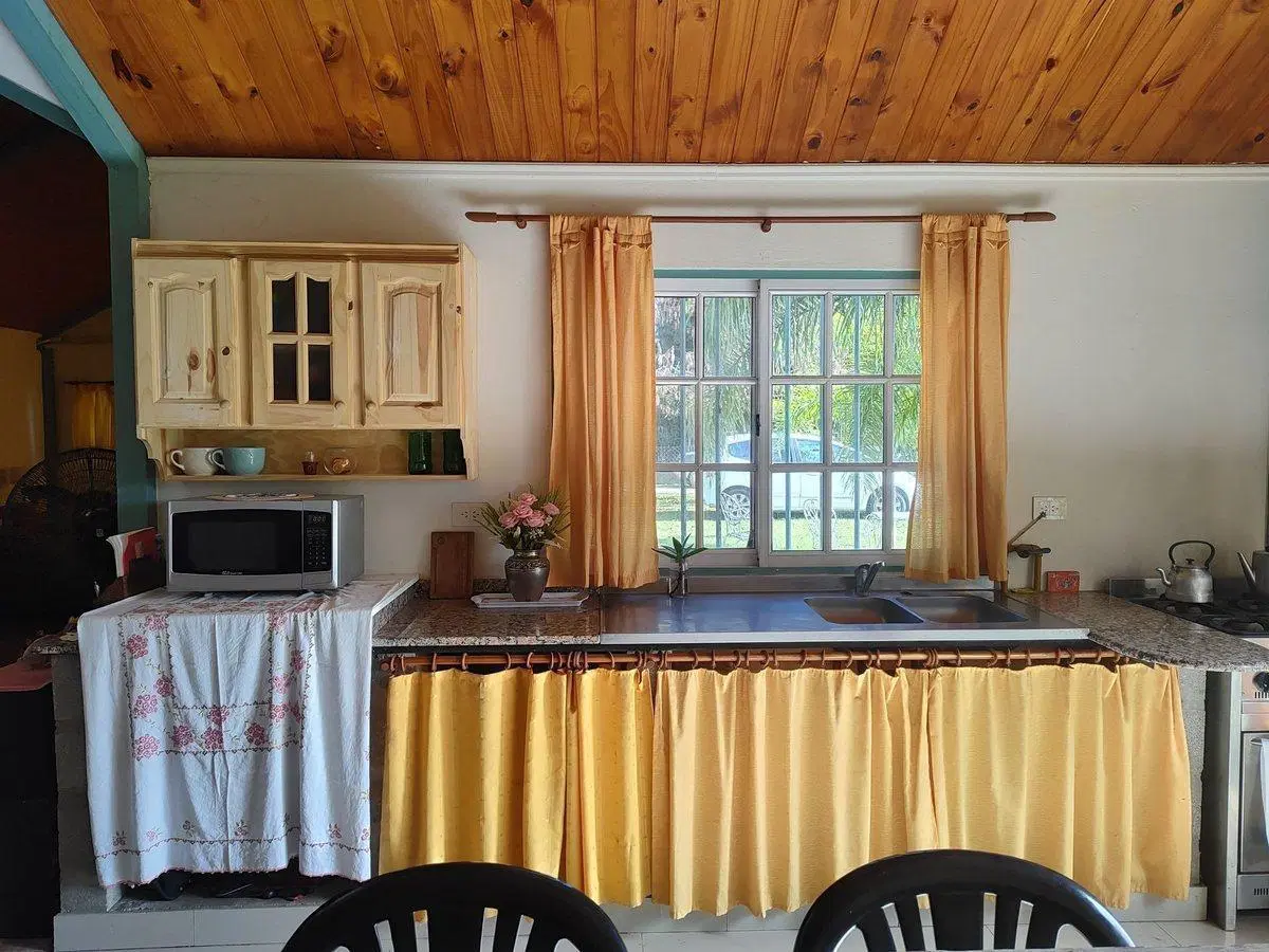 Alquiler de CASA con PILETA en Parada Robles 8