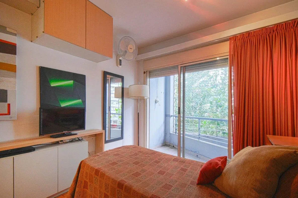 Departamento 2 ambientes venta Belgrano LUMINOSO 3