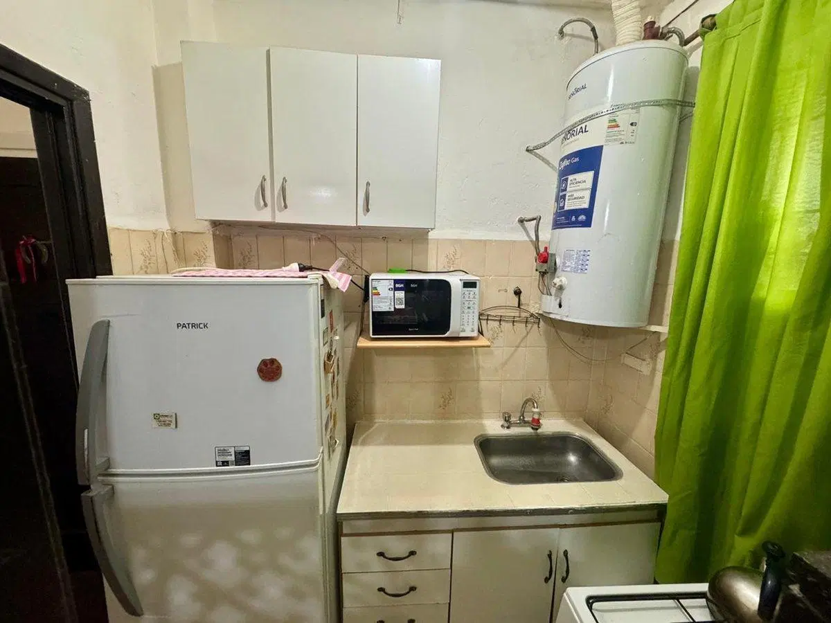 Venta Monoambiente con división en Parque Lezama 3