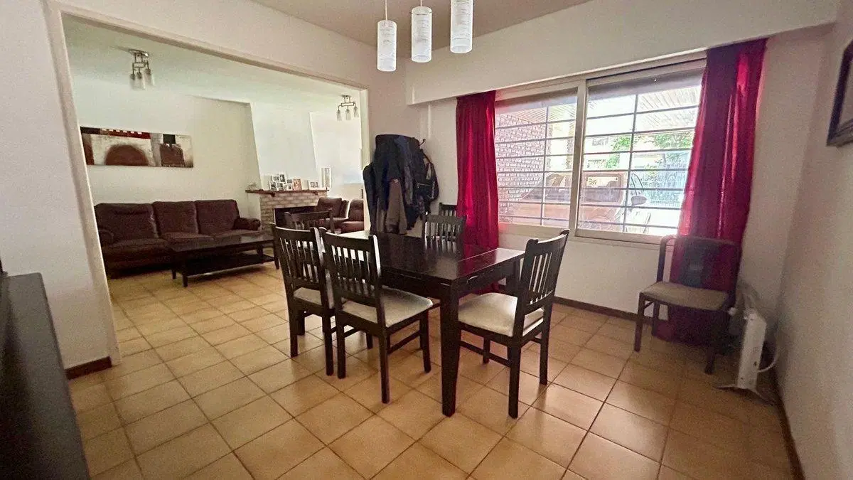 VENTA CASA +4 AMB PILETA VICENTE LOPEZ 3
