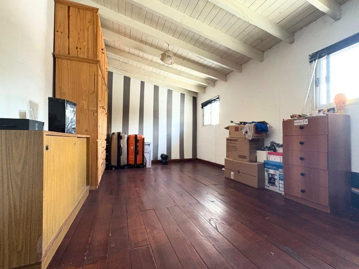 VENTA CASA MULTIFAMILIAR 5 AMBIENTES I. CASANOVA 4