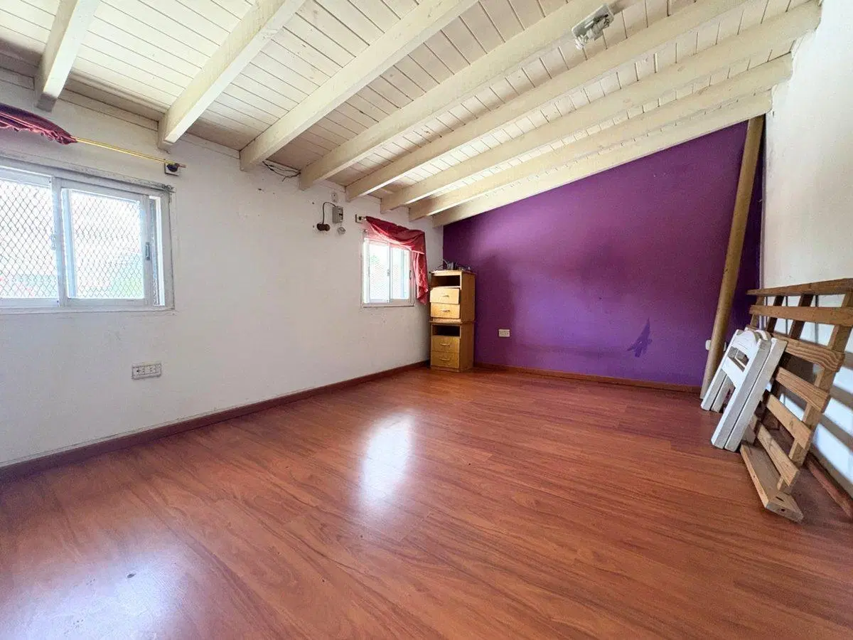 VENTA CASA MULTIFAMILIAR 5 AMBIENTES I. CASANOVA 3