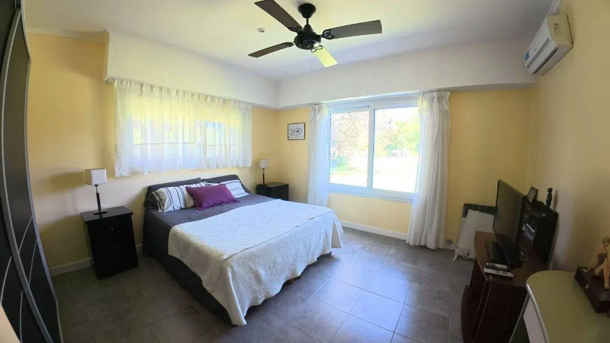 CASA 4 AMB EN VENTA EN OPEN DOOR CON PILETA 5