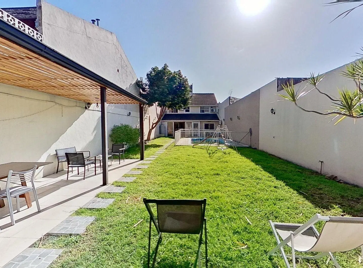 CASA ESPECTACULAR PILETA VENTA CASEROS A/CREDITO 2