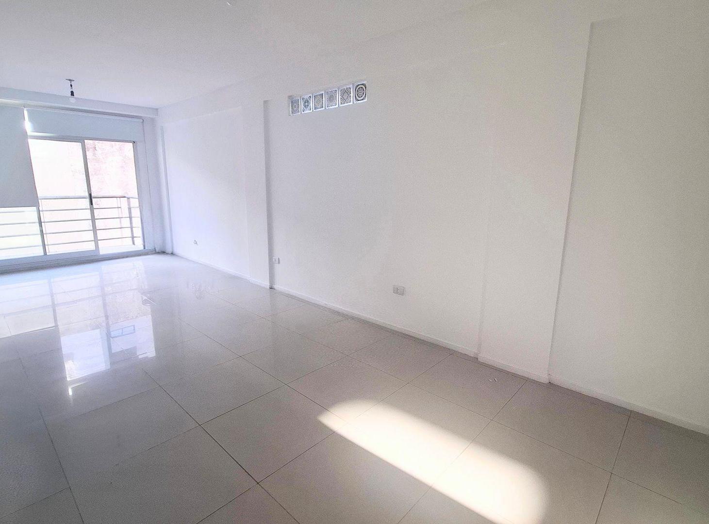 Foto de Alquiler - Monoambiente con balcón y amenities, imagen 1