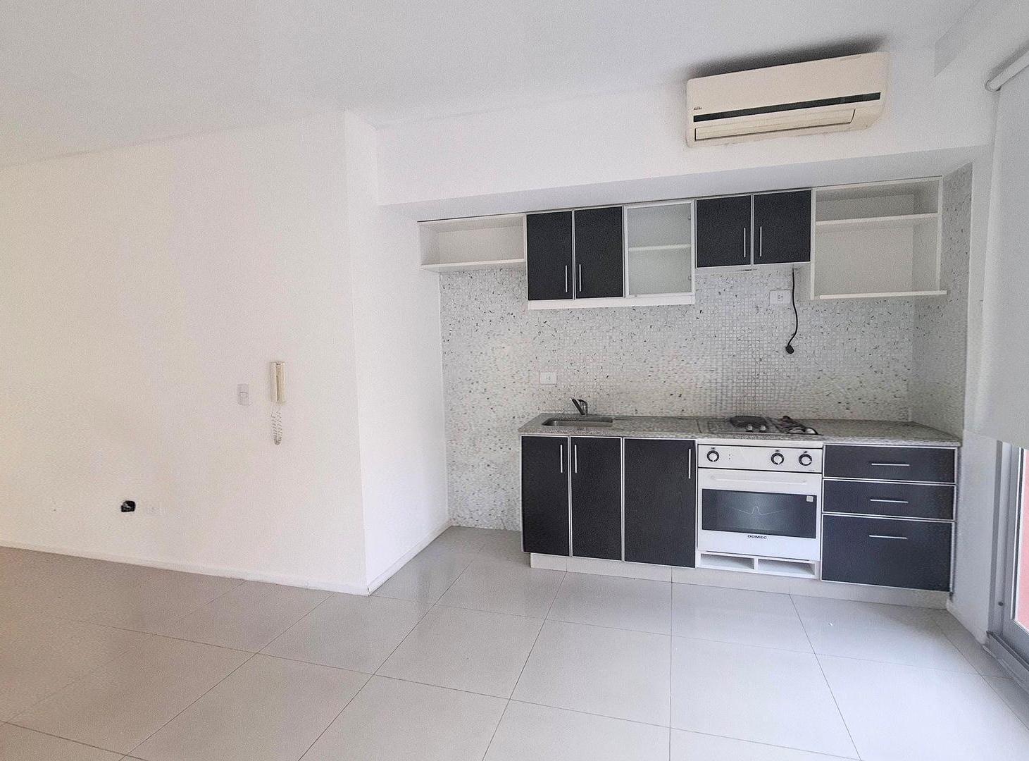 Foto de Alquiler - Monoambiente con balcón y amenities, imagen 2