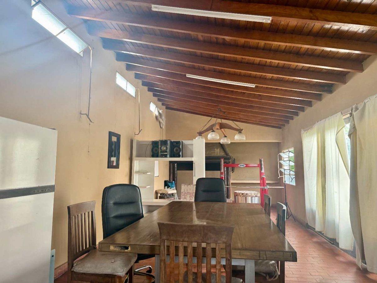 Foto de VENTA CASA 4 AMBIENTES C/COCHERA EN LLAVALLOL, imagen 3